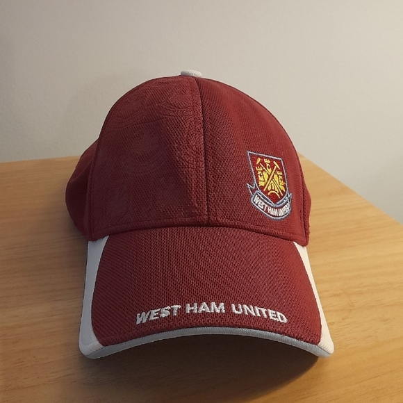 VINTAGE West Ham United Cap - Picture 1 of 3